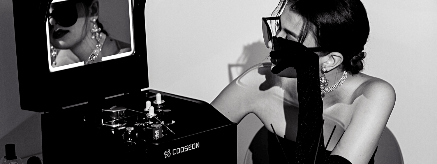 COOSEON® BlackCube™ ：Be The Woman You Want to Be - 1st Mini Skincare Fridges With LED Mirror | COOSEON®