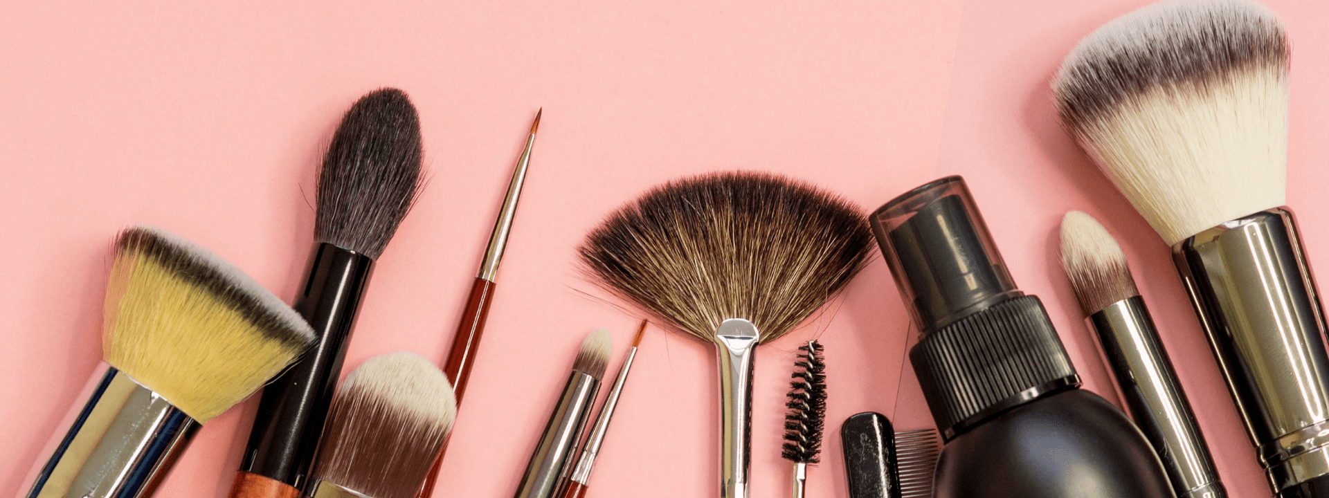 Friendly Tips for Cleaning Makeup Brushes - 1st Mini Skincare Fridges With LED Mirror | COOSEON®